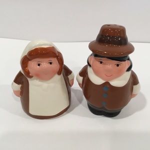 Publix Pilgrim Pair Salt and Pepper Shakers 2004